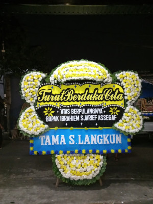 Papan Bunga Duka di Rendang